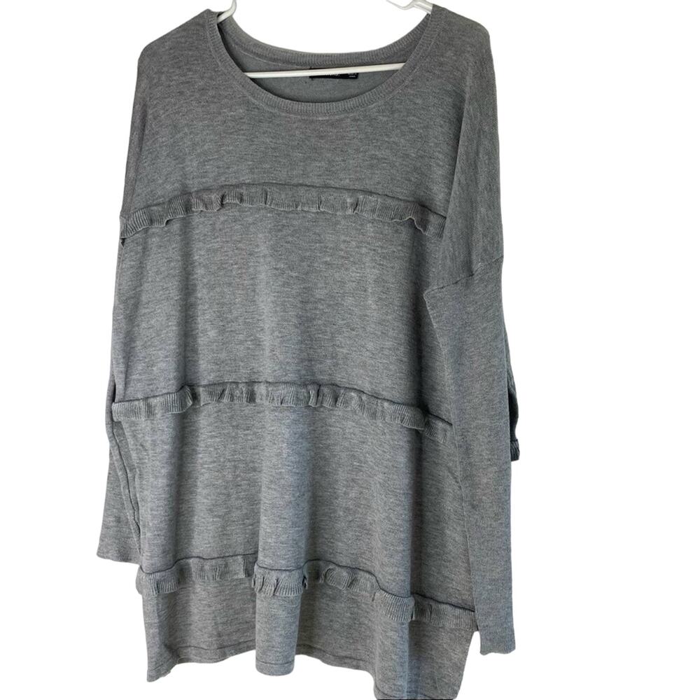 Women’s Solutions grey sweater ruffles size large NWOT
